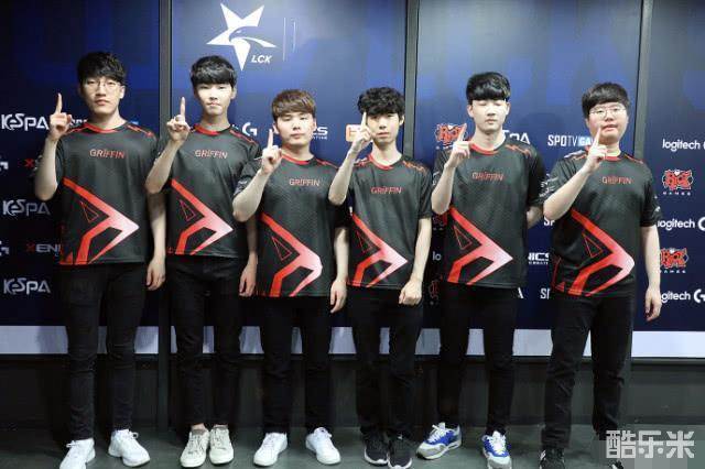 红黑军团依 红黑军团依